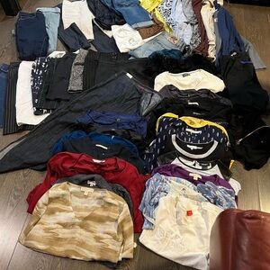 Assorted Clothing Bundle